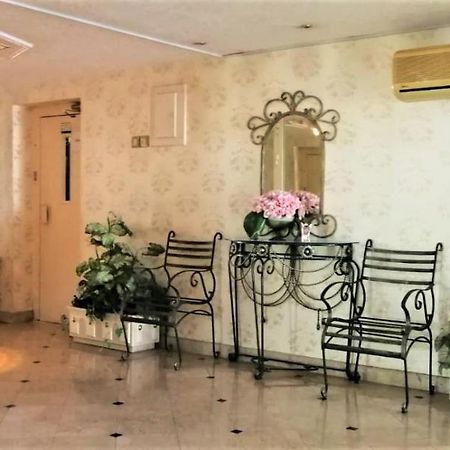 Nuzha Hotel Apartments Muskat Bagian luar foto