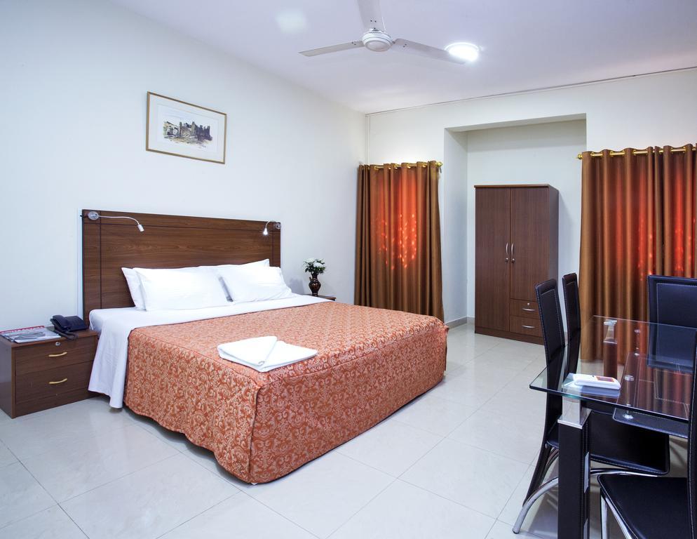 Nuzha Hotel Apartments Muskat Bagian luar foto
