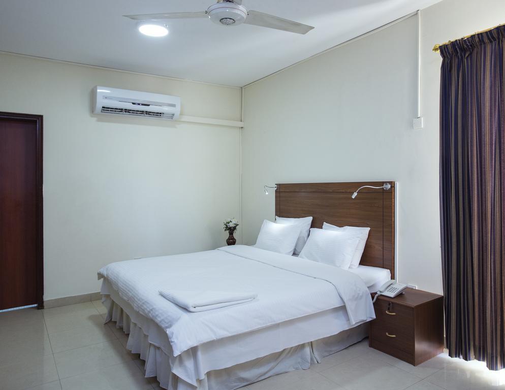 Nuzha Hotel Apartments Muskat Bagian luar foto