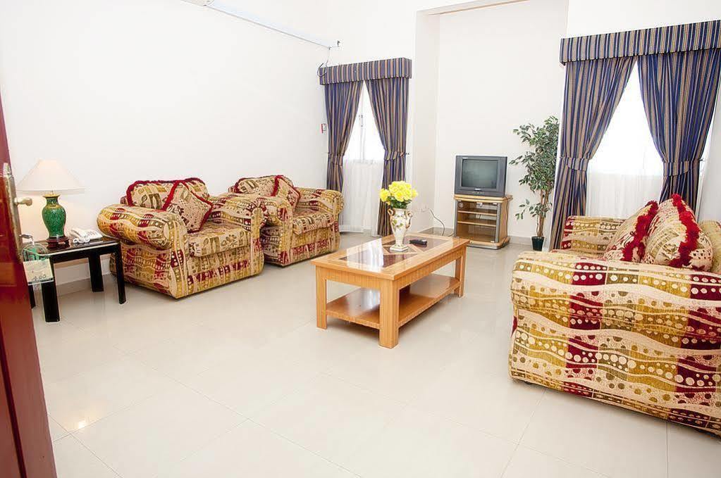 Nuzha Hotel Apartments Muskat Bagian luar foto